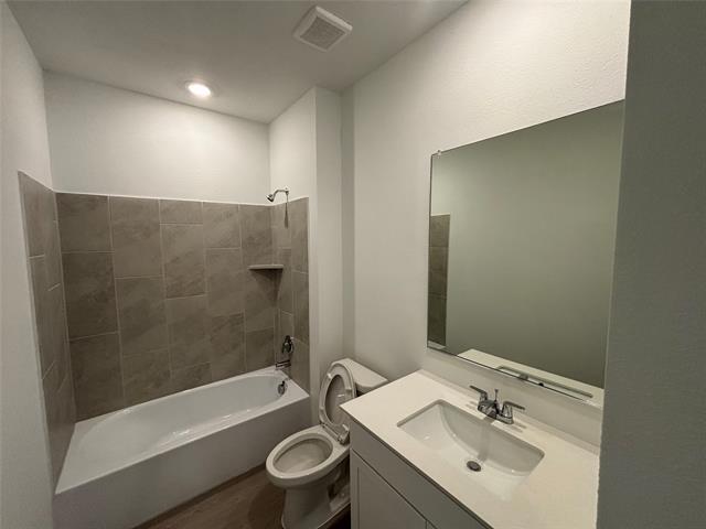 Building Photo - 660 Stud Dr