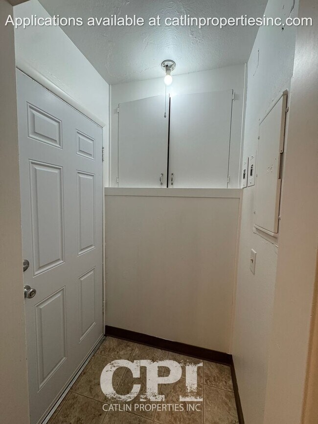 Building Photo - 1529 20th Ave