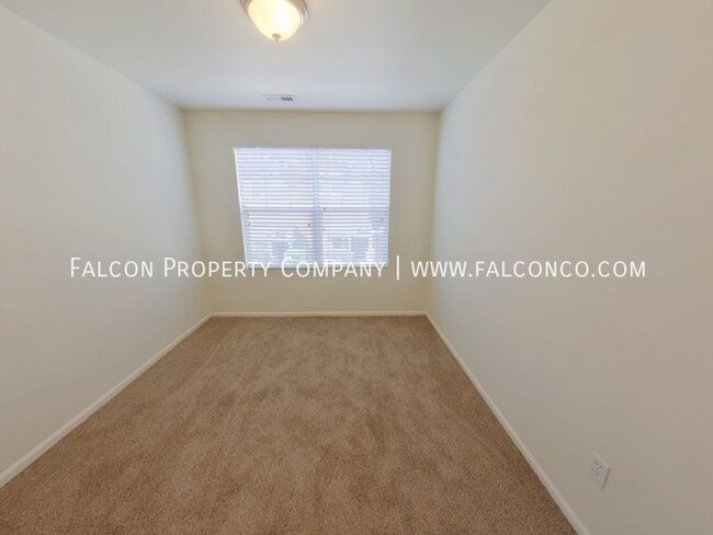 Building Photo - 5628 Saint Patrick Vw