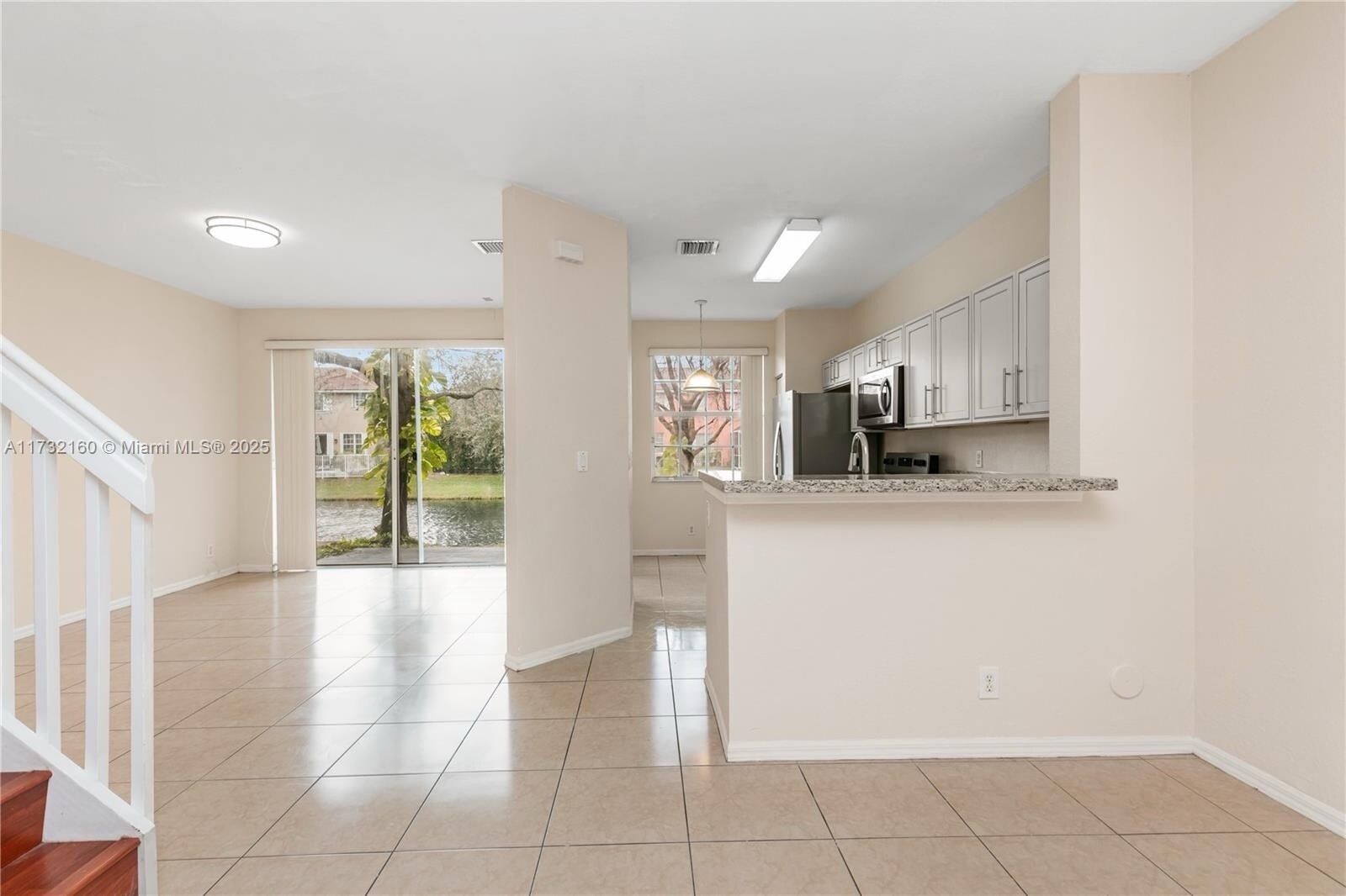 Building Photo - 3871 NW 91st Ter