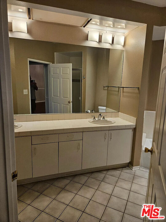 Building Photo - 12211 Idaho Ave