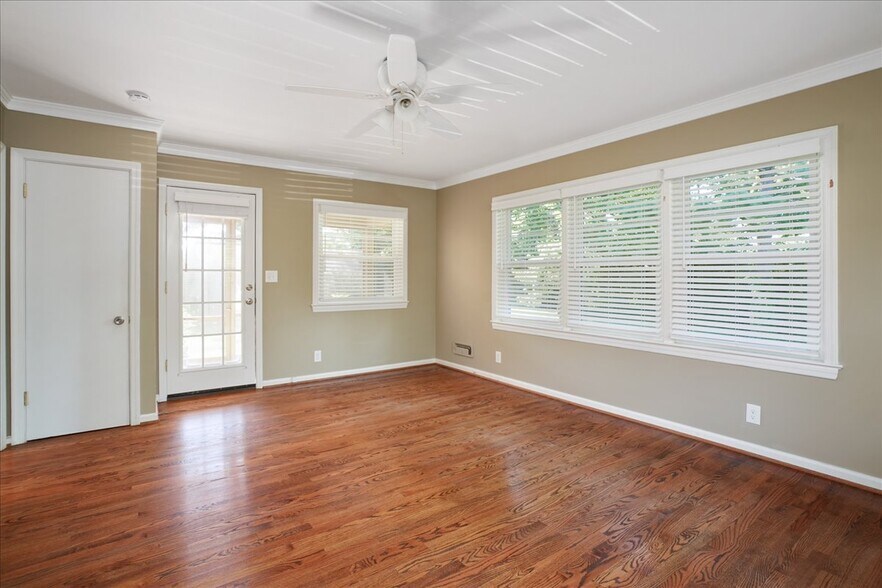 Building Photo - 6309 Regal Rd