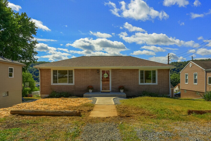 Building Photo - 1311 Midland Beaver Rd