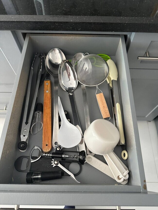 Building Photo - 1205 SW 146th Ct