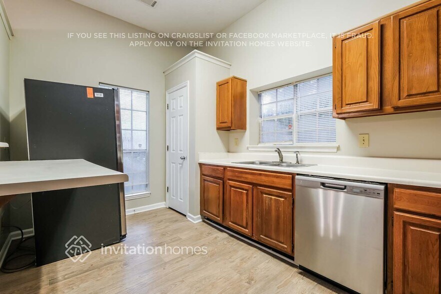 Building Photo - 10710 Mortons Crossing