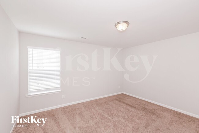 Building Photo - 2025 Misty Rose Lane