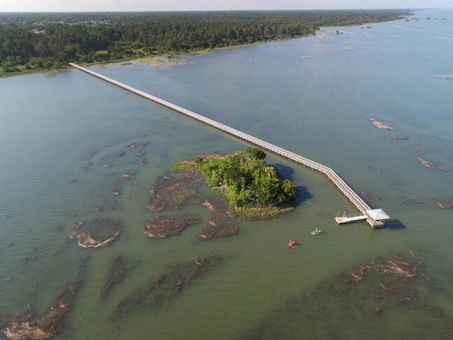 Building Photo - 2147 Oyster Reef Ln