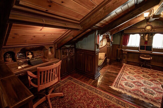 Building Photo - 2517 BASEL Ct