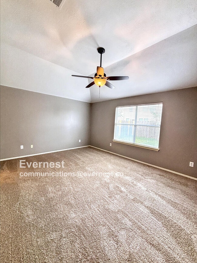 Building Photo - 24018 Blossom Crest Ln