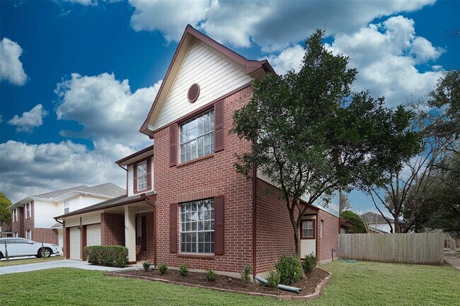 Primary Photo - 427 Birch Hill Dr