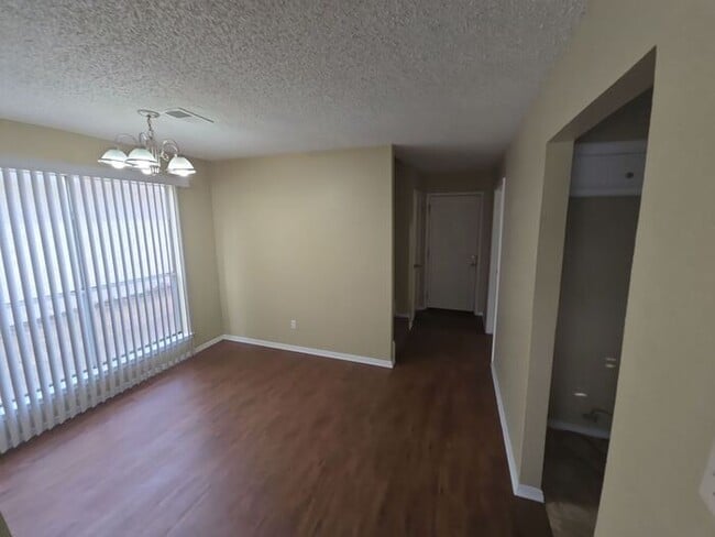 Building Photo - Lovely Arlington Home with Fenced Patio & ...