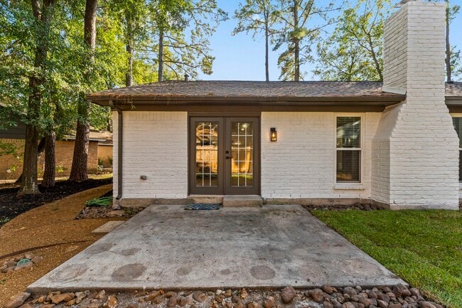 Building Photo - 26 E Woodtimber Ct