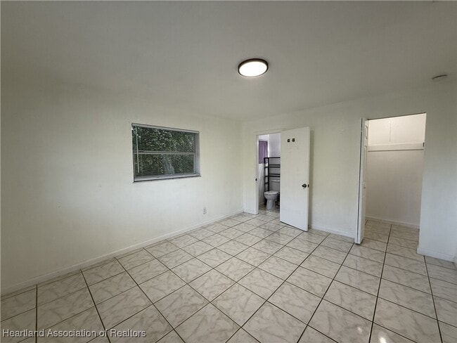 Building Photo - 618 Lake Groves Rd NW