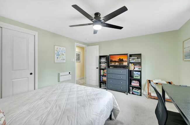Building Photo - Spacious 3-Bed, 2-Bath Home in Denver