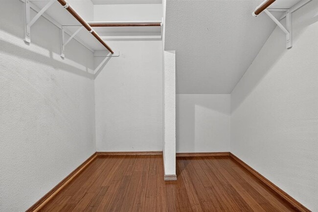 Building Photo - 2412 Kale Dr