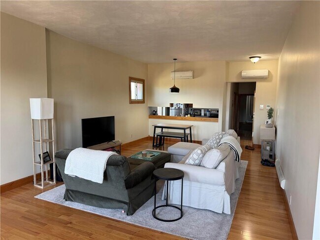 Building Photo - 287 Gregory St