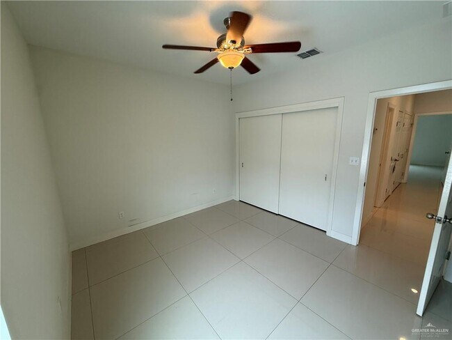 Building Photo - 26 S 6th St