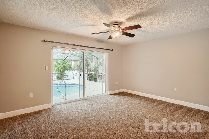 Building Photo - 215 Hillcrest Dr