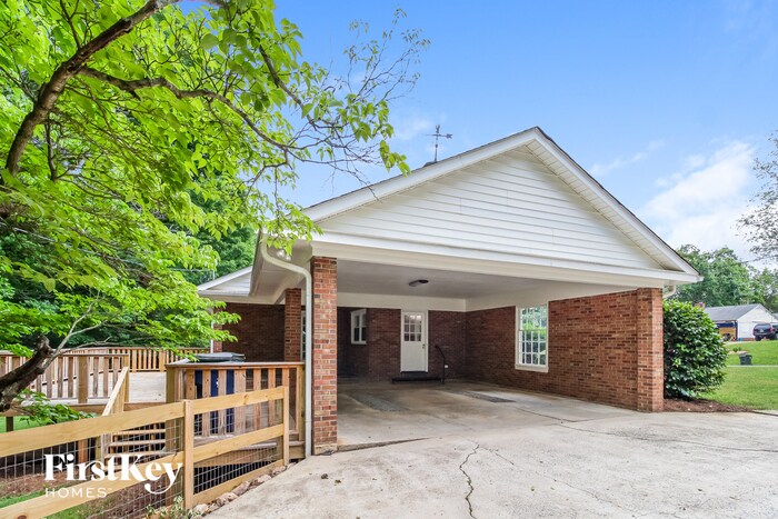 Building Photo - 401 Idlewild Dr