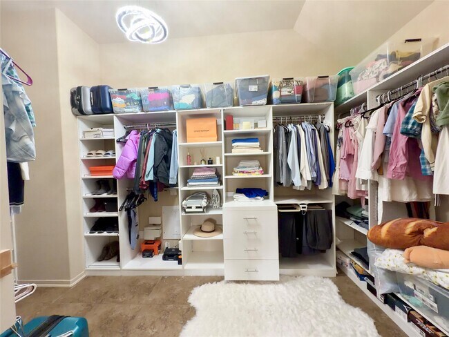 Building Photo - 29011 Powder Ridge Dr