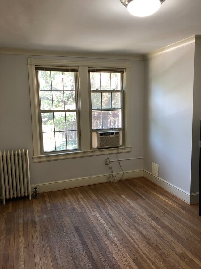 Building Photo - The View From Mt. Pleasant!