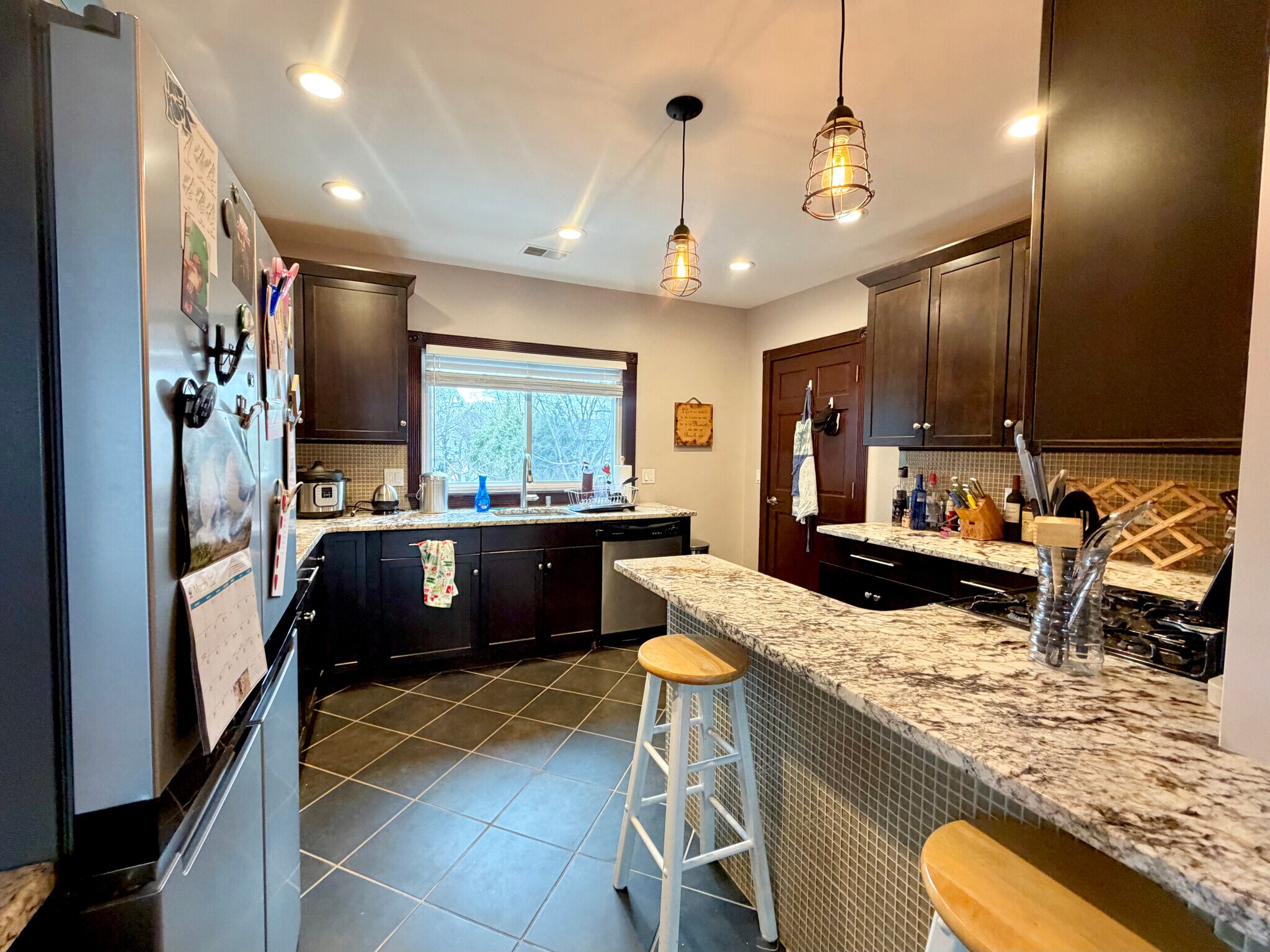 Building Photo - 52 Sheridan Ave