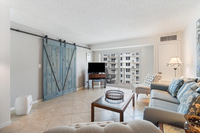 Building Photo - 3301 S Ocean Blvd