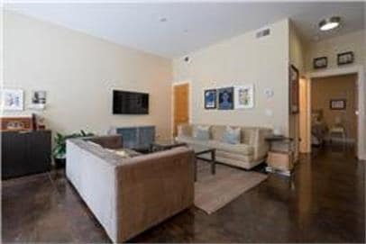 Building Photo - 510 Madison St