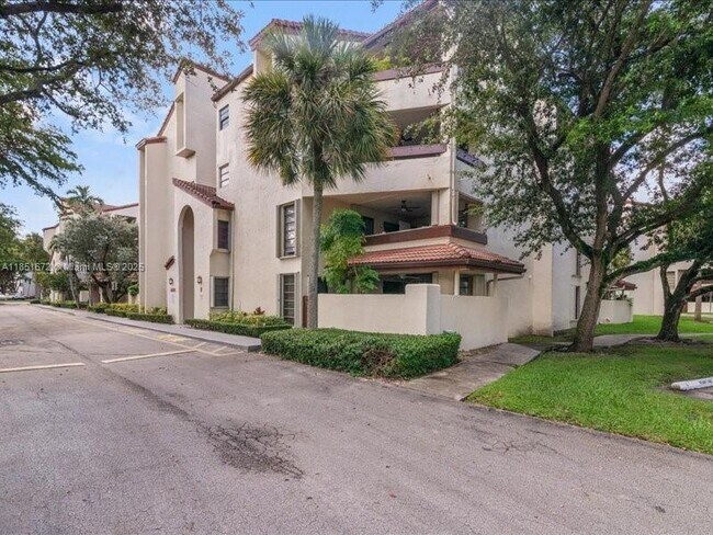 Building Photo - 9020 SW 125th Ave