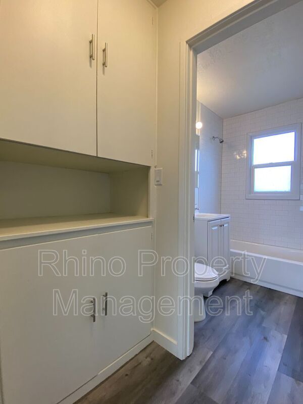 Building Photo - 1054 W 1520 N