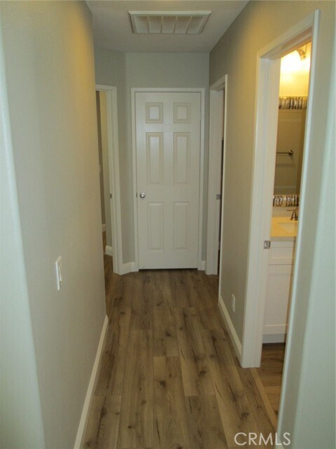 Building Photo - 41201 Crooked Stick Dr