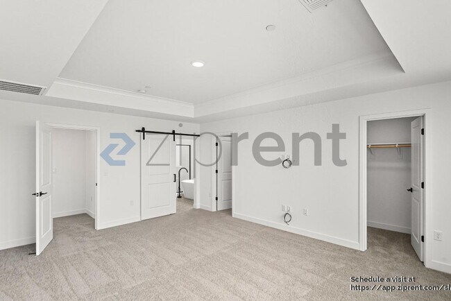 Building Photo - 342 Gold Coast Rd
