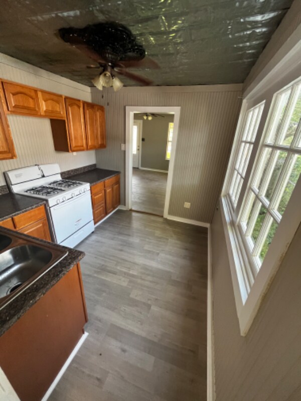 Building Photo - 4817 Wilson St