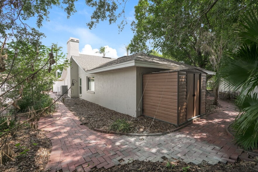 Building Photo - 7530 Gunstock Dr