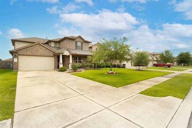 Building Photo - 29215 Jacobs River Dr