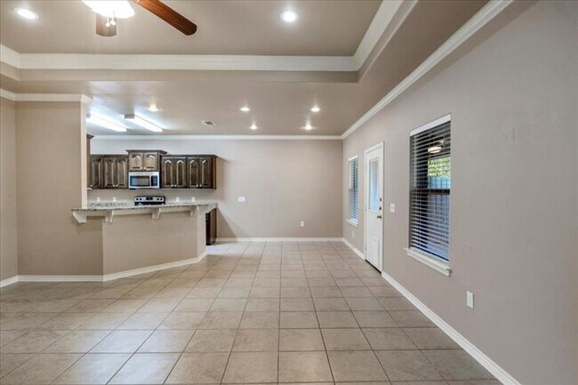 Building Photo - Stonebridge Villas #4052