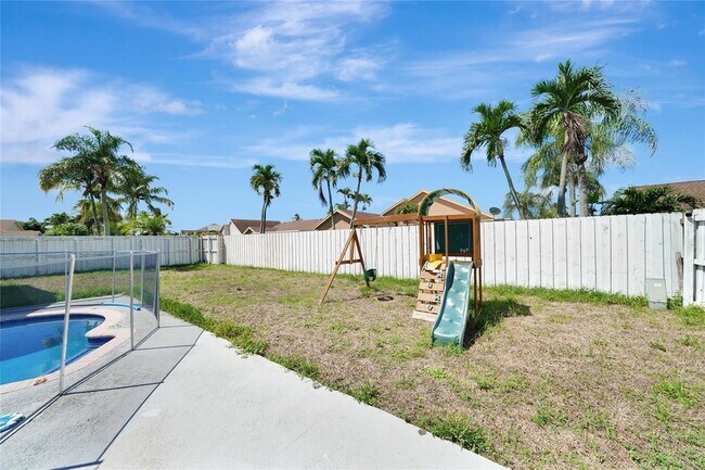 Building Photo - 22471 Grouper Ct