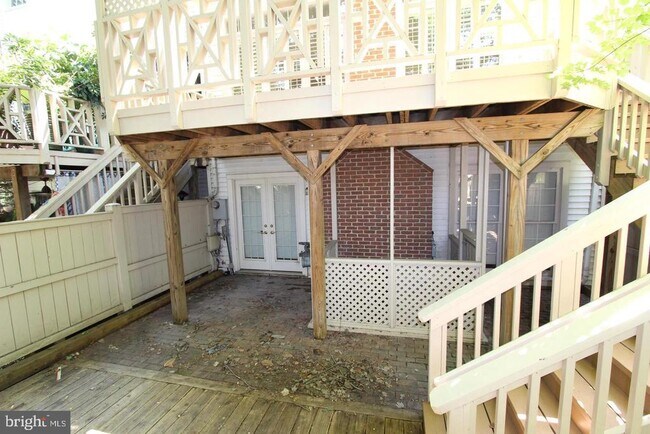 Building Photo - 10502 James Wren Way