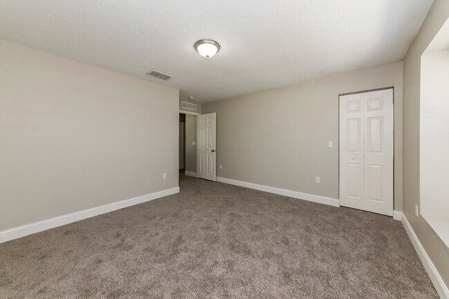 Building Photo - 5007 Jeweled Cone Pl