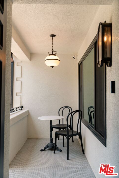 Building Photo - 236 S Reeves Dr