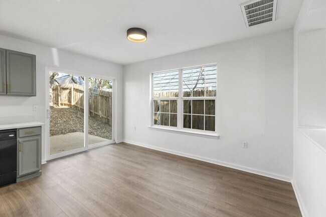 Building Photo - 2110 Nogales Trail