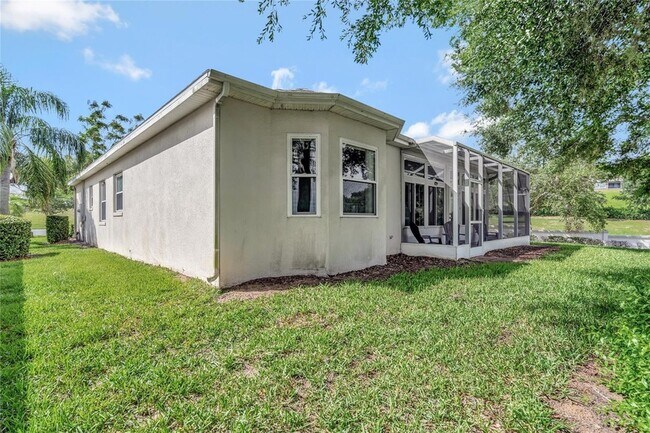 Building Photo - 2500 Castle Pines St
