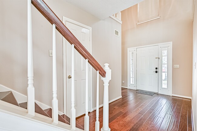 Building Photo - 4014 Ivywood Dr