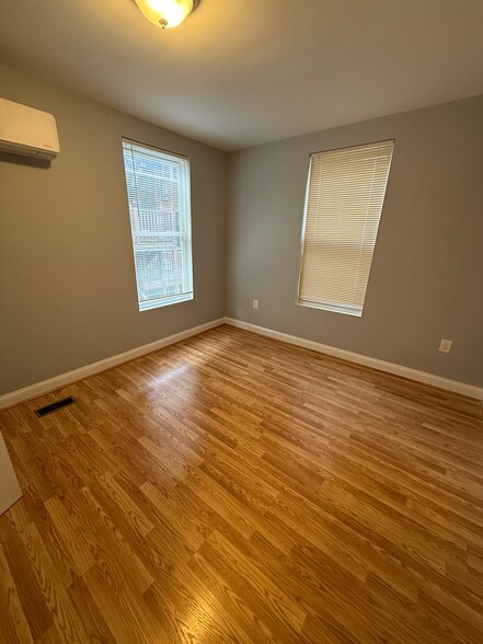 Building Photo - 41 Washburn St