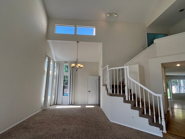 Building Photo - Orange - 4 Bed House for Lease - Pool & Spa - 3 Car. Gar.