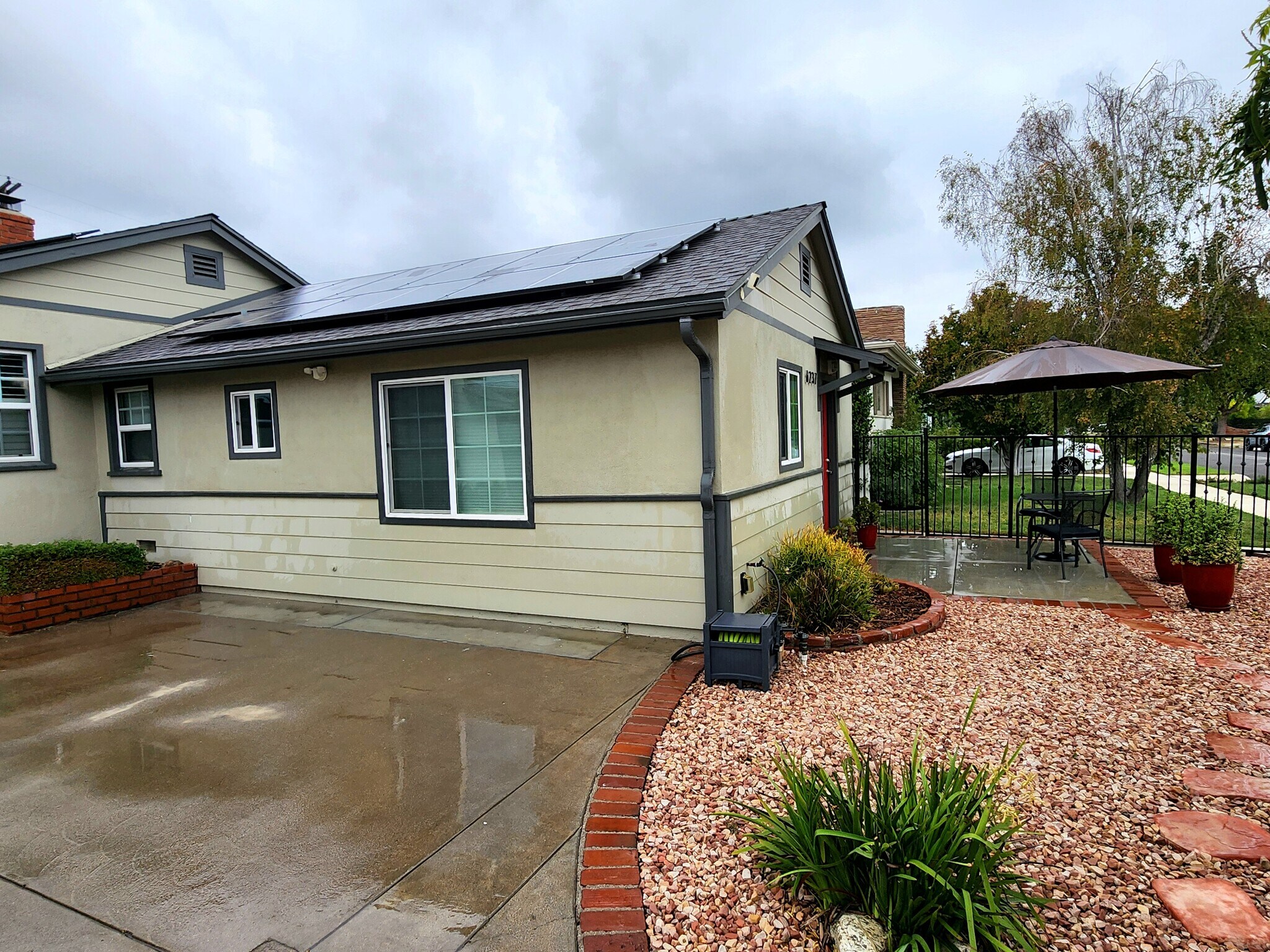 Building Photo - 6235 Aura Ave