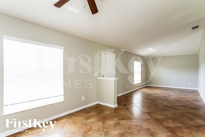 Building Photo - 3314 44th St SW