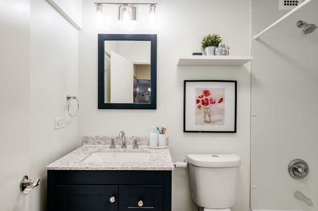 Building Photo - 2800 N Lake Shore Dr