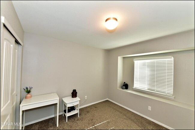 Building Photo - 5129 Rose Elise St