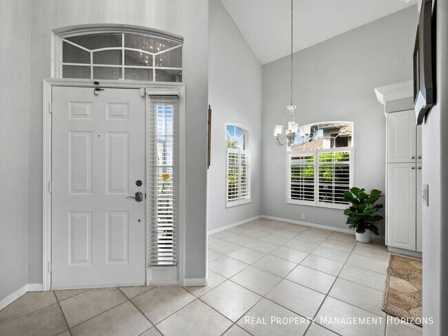 Building Photo - 8737 Pebble Creek Ln